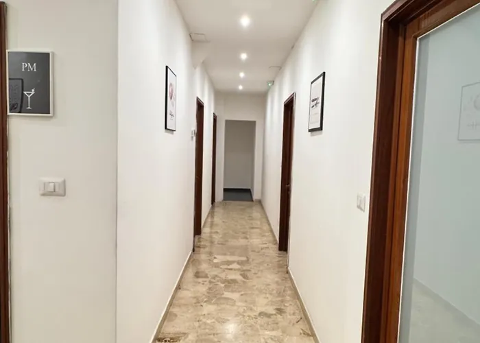 Urban בית הארחה 3*